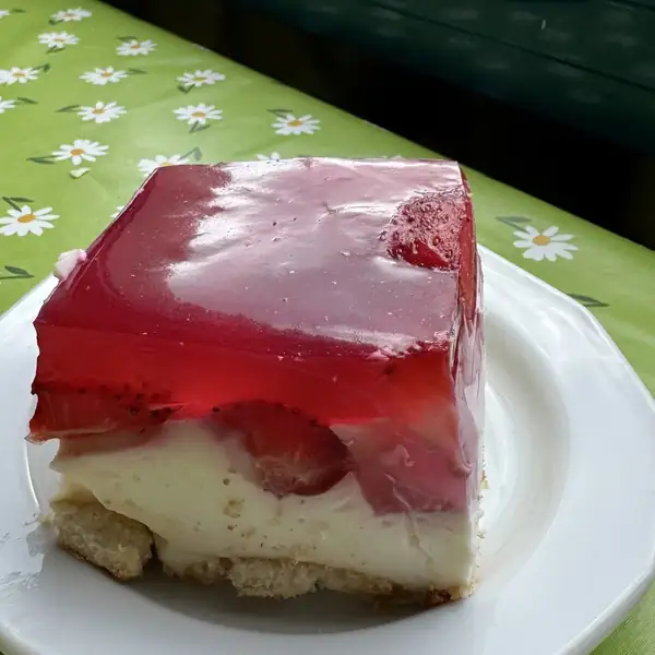 Ciasto z galaretką do kawy